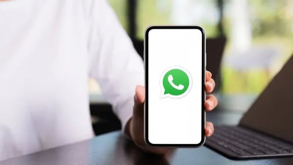 WhatsApp Chatbot: la Svolta dell'IA Personalizzata che Non Ti Aspetti Cover