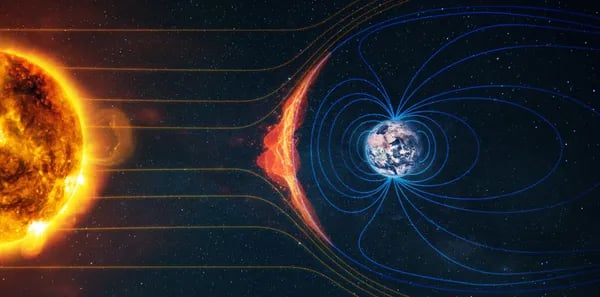 Diario di una tempesta geomagnetica: tra eruzioni solari, incertezze e piccoli (non) disastri terrestri Cover